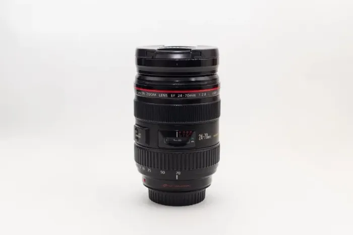 Lente Canon EF 24-70mm f/2.8L USM ? Versão I