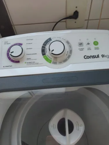 Lavadora de roupas cônsul ainda na garantia