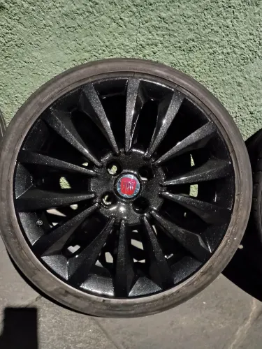 Roda aro 17 Fiat zeradas