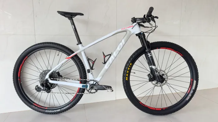 Bicicleta caloi elite carbon