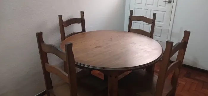 Mesa de jantar redonda