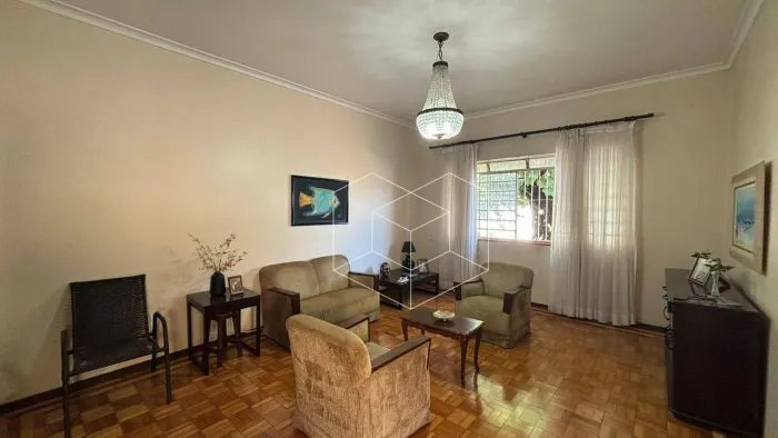 Casa com 3 dormitórios à venda, 200 m² por R$ 430.000,00 - Centro - Jaú/SP