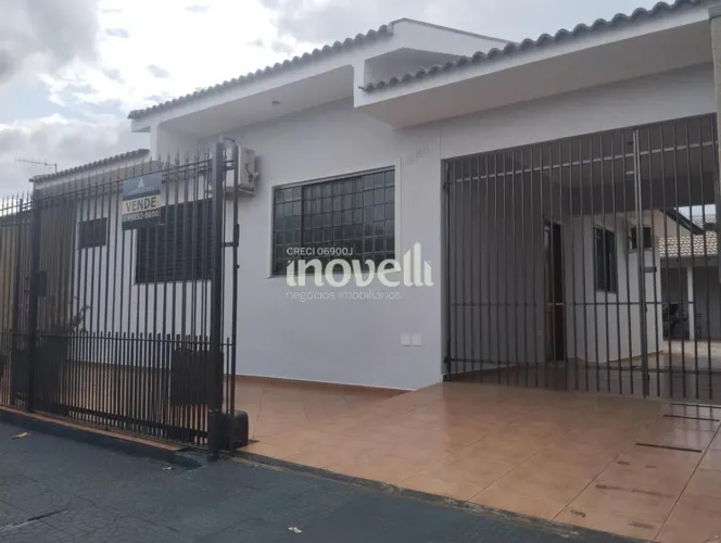 Casa à venda em Maringá, Jardim Liberdade, com 4 quartos, com 160 m²