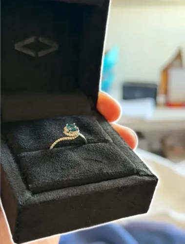 Anel ouro branco 18k, diamantes e topázio london