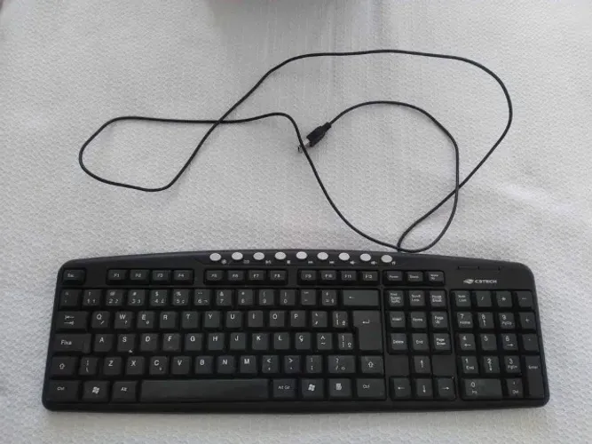 Teclado com fio usb