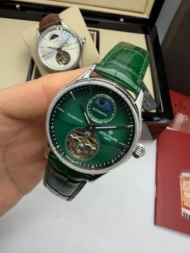 Relógio Patek Philippe Tourbillon Automático
