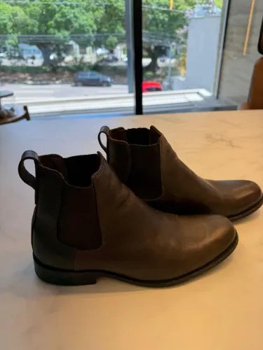 Bota de couro para uso diário 