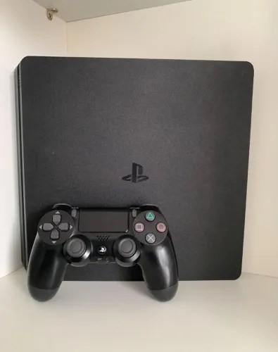 PS4 Slim semi novo 3 meses de garantia