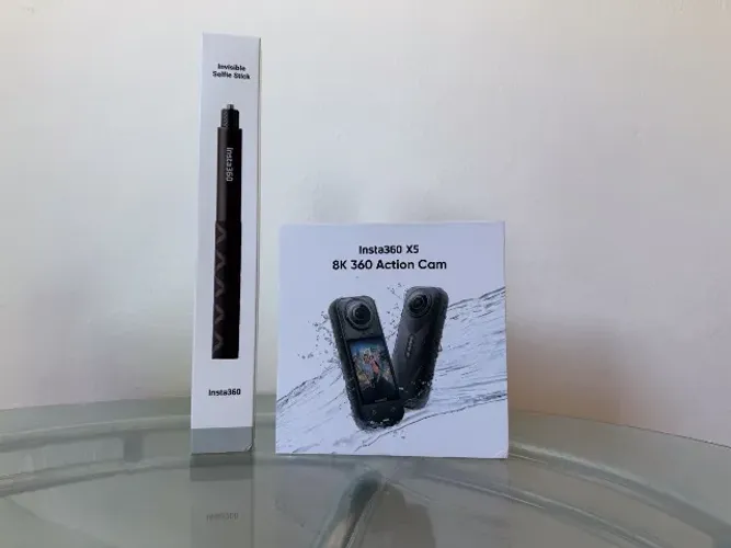 Kit Insta360 X5 + Bateria Extra + Cartão 64GB + Bastão + Protetores de Lente