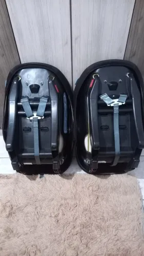 Cadeirinhas de carro tenho 2 unidades 