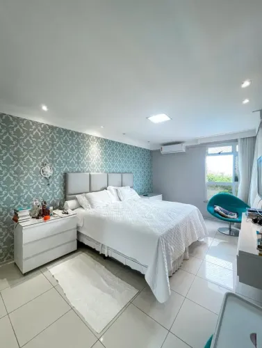 CONDOMINIO BAIA DE SAO MARCOS, EXCLUSIVO APARTAMENTO DE LUXO NA PONTA DO FAROL, REFORMADO 