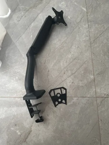 Suporte monitor articulado pistão