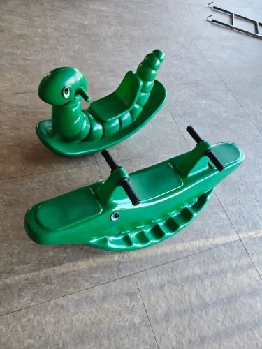 Gangorras e Escorregador
