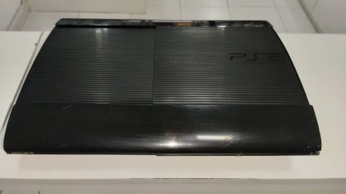 CONSOLE PLAYSTATION 3 U. SLIM usado