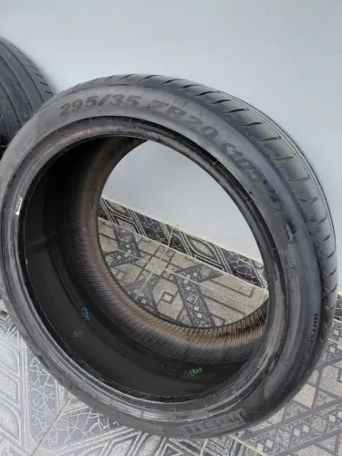 Pneus porche 295/35/20 pirelli