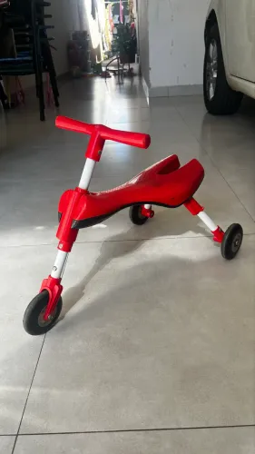 Triciclo infantil