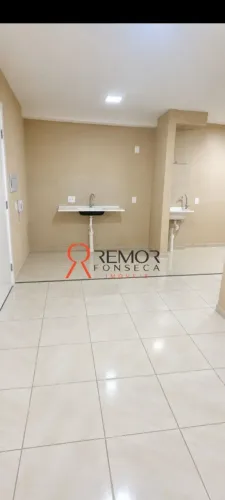 Apartamento para locação no bairro Lagoa redonda - Messejana