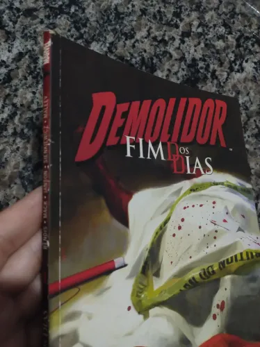 Demolidor fim dos dias 1 e 2 n 1 com detalhes na lombada conforme foto
