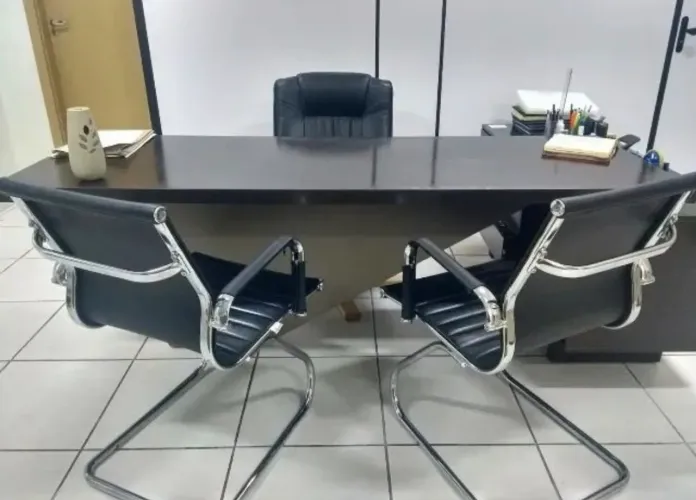 Mesa de escritório 2 