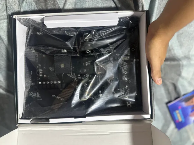 Placa mãe B550 Gigabyte