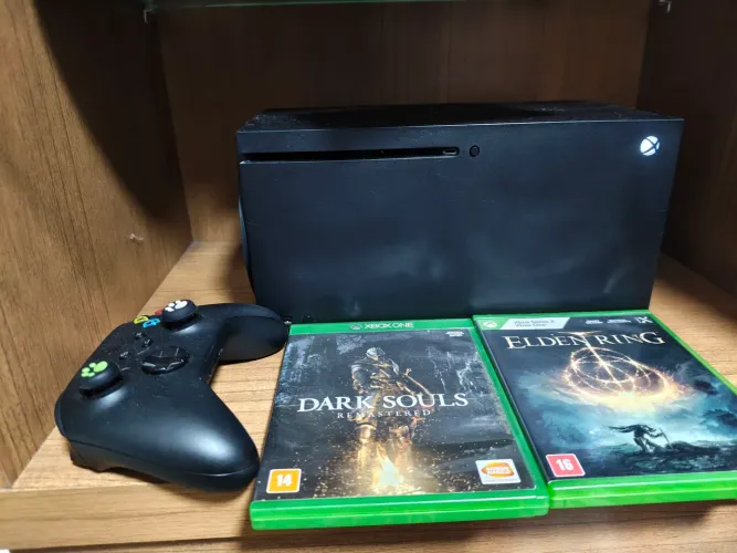 Xbox Series X - 2 controles + Dark Souls + Elden Ring