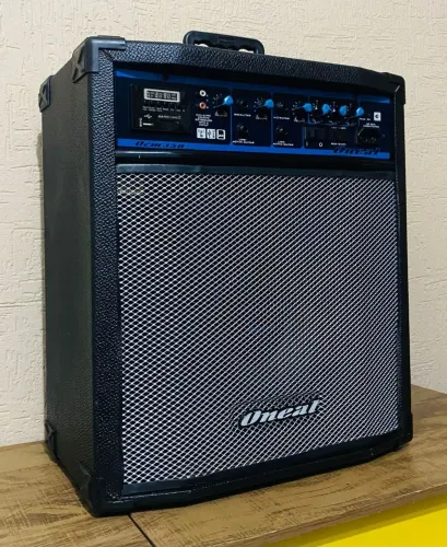 Caixa de Som Amplificadora Marca Onel OCM 350 funcionando perfeitamente ( Testada )
