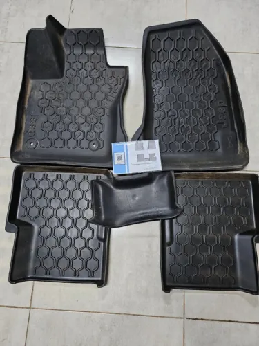 Jogo Tapetes Bordas Elevadas Original Mopar Jeep Renegade