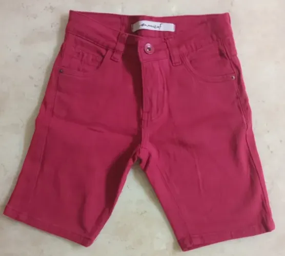 Bermuda infantil Menino Vinho Magenta tamanho 10