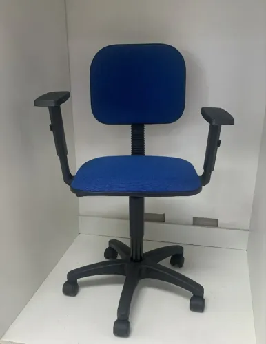 CADEIRA SECRETARIA COM BRAÇO