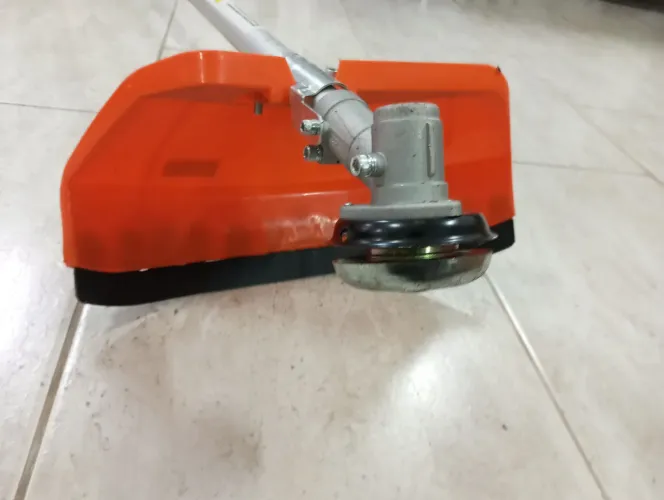 Roçadeira Lateral a Gasolina Tekna RL520P-I 52cc 2HP