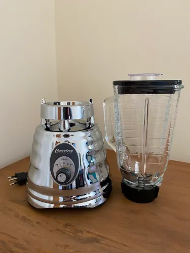 LIQUIDIFICADOR OSTER