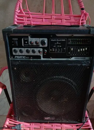 Caixa de som amplificada Hssound