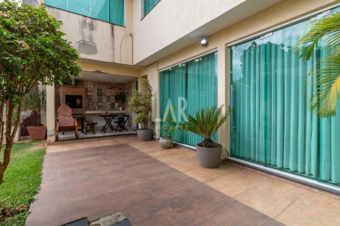 Casa à venda 185m² por R$ 1.100.000,00