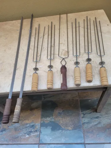Espetos pra churrasco 70,00
