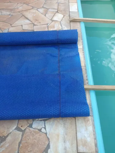 Capa térmica para piscinas