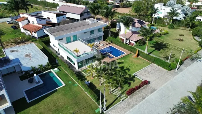 Casa em condomínio de alto padrão com 7 suítes à venda em Gravatá/PE!