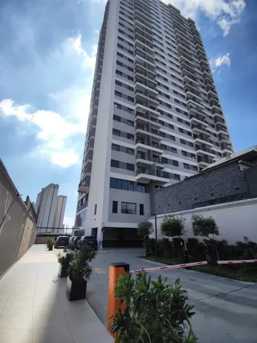 Imóvel para aluguel possui 38 metros quadrados com 2 quartos em Veleiros - São Paulo - SP