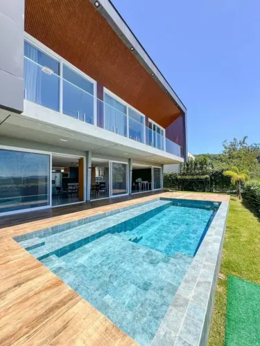 Casa Mobiliada Alto Padrão em Criciúma no Condomínio Garden Ville
