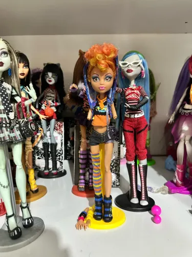 boneca monster high howleen wolf básica sister pack