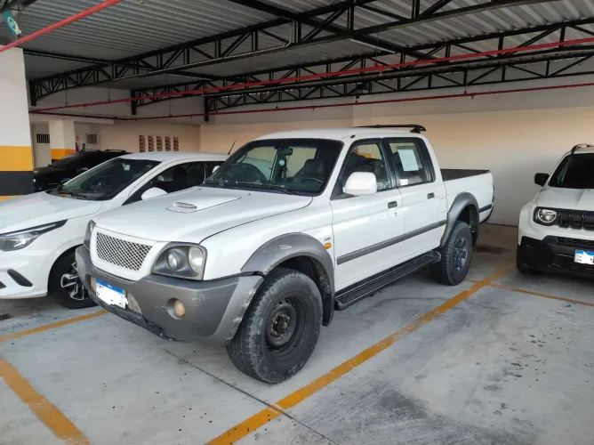 Mitsubishi L200 Outdoor GLS 2.5 4X4 CD TDI Diesel 2010