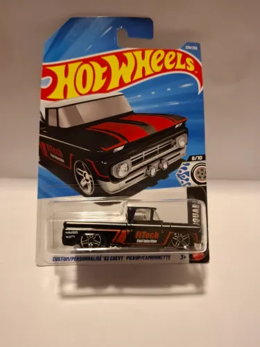 Hot wheels Chevy Silverado 62