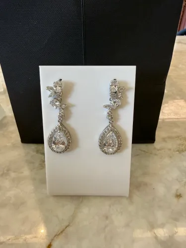 Lote com 6 brincos de bijuterias de alta qualidade, também vendemos separados