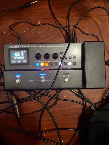 Boss Gx-1 funciona perfeitamente