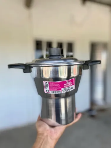 Cuscuzeira família. Tamanho 2 litros Preço promocional 2 por $70