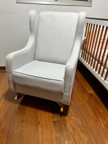 Vendo poltrona de amamentação