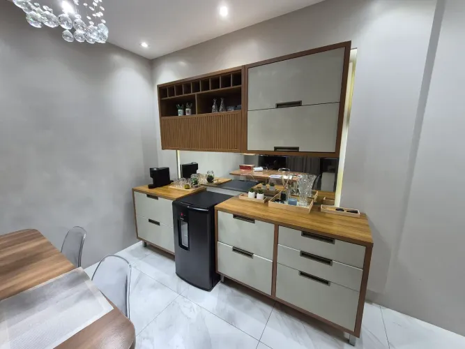 Movel / Bufê para Sala de Jantar ou Cozinha