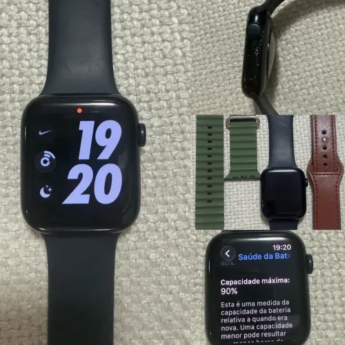Apple Watch Se 44mm + Carregador + 3 pulseiras + caixa e manual