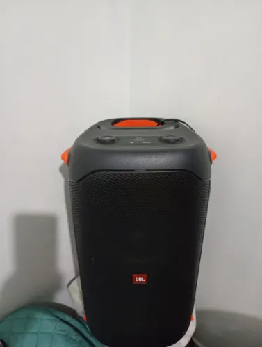 JBL party Box 110