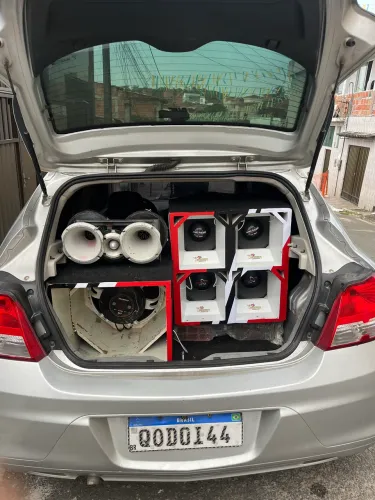 Som automotivo completo