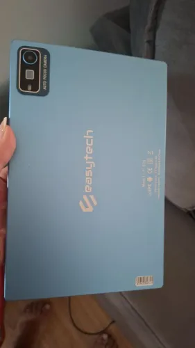 Tablet easytech usado poucas vezes
